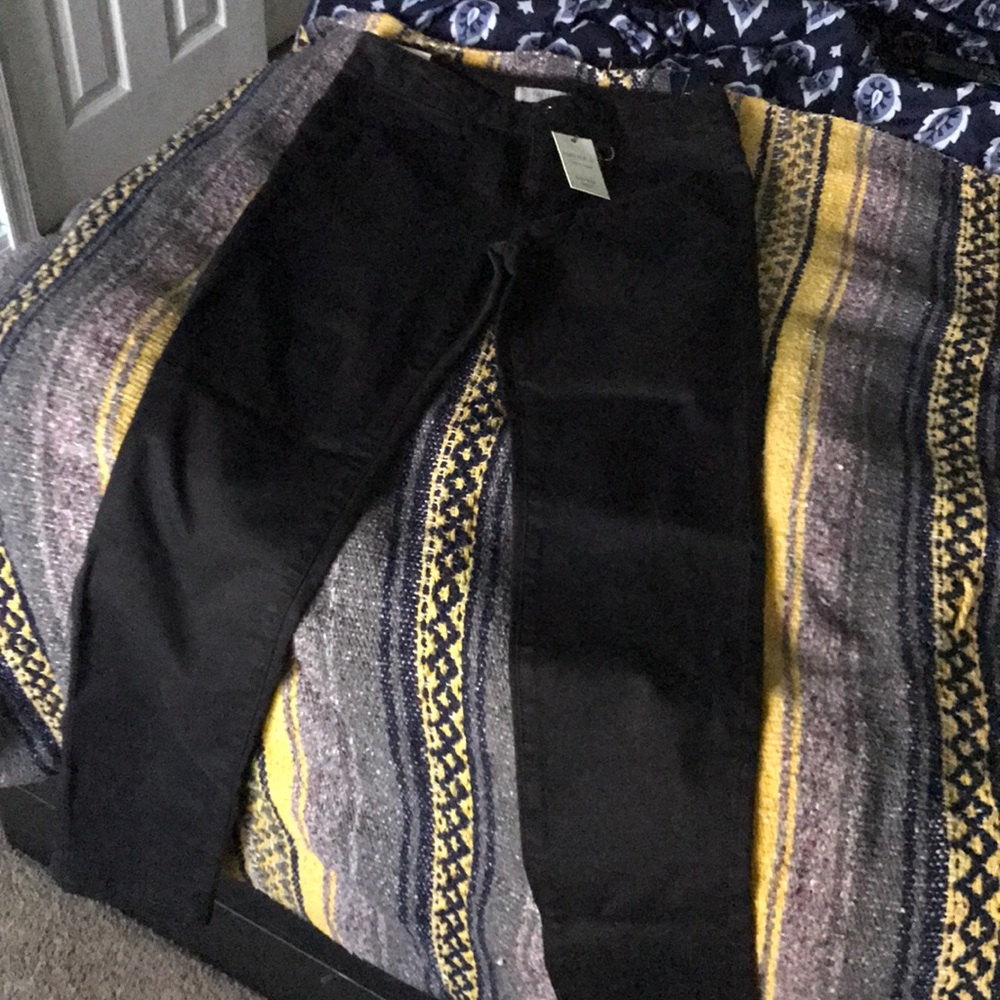 Black forever 21 pants 😎